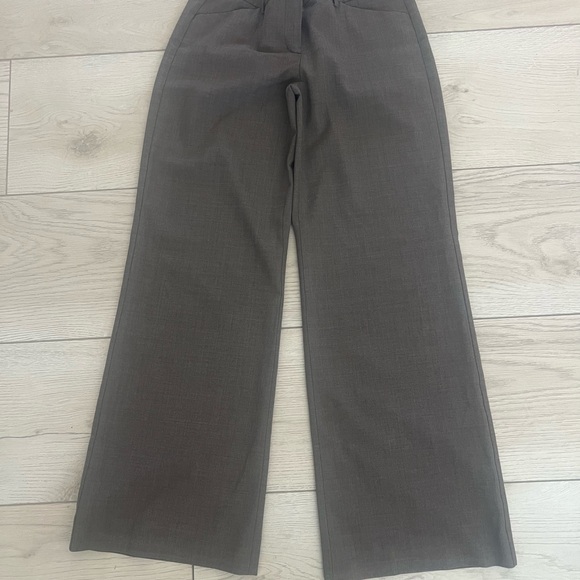 Low Rise Embroidered Jeans and Pants - Picture 7 of 9